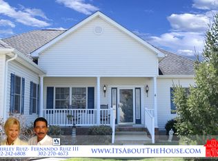 425 Mannering Dr, Dover, DE 19901