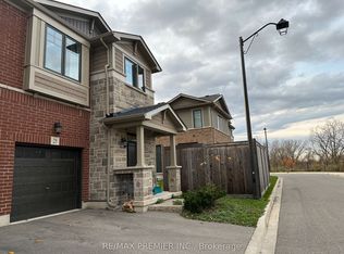 25 Pelican Ln, Hamilton, ON L8K0A4