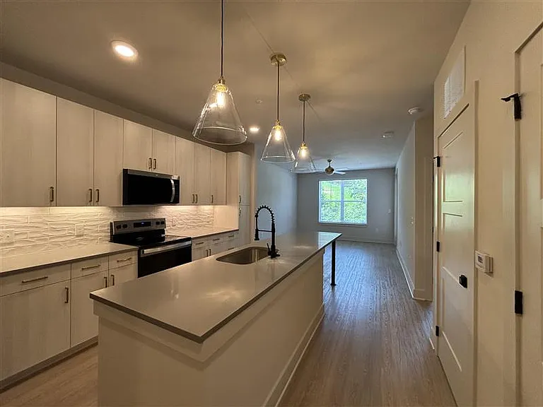 District on the Etowah Apartments — Photo 510