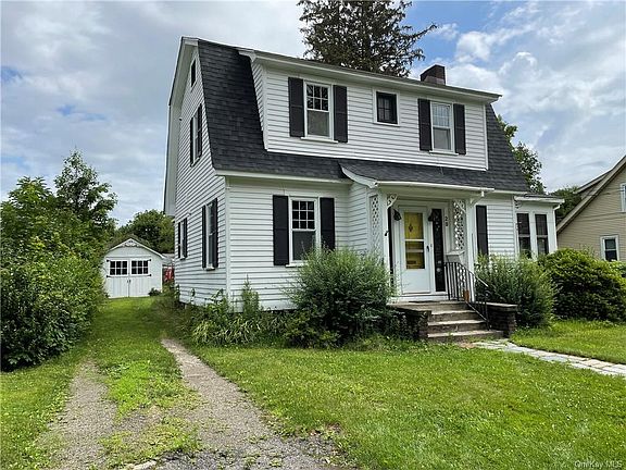 2nd image of 28 Pine St