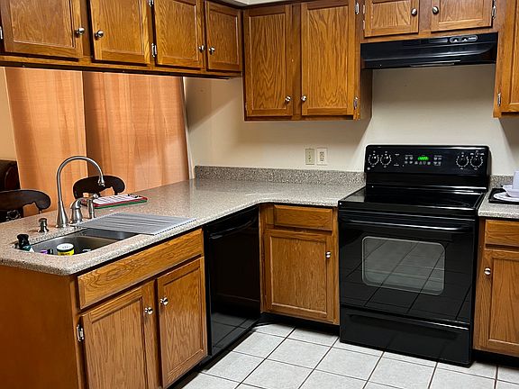 2nd image of 3636 Greenacres Dr #20