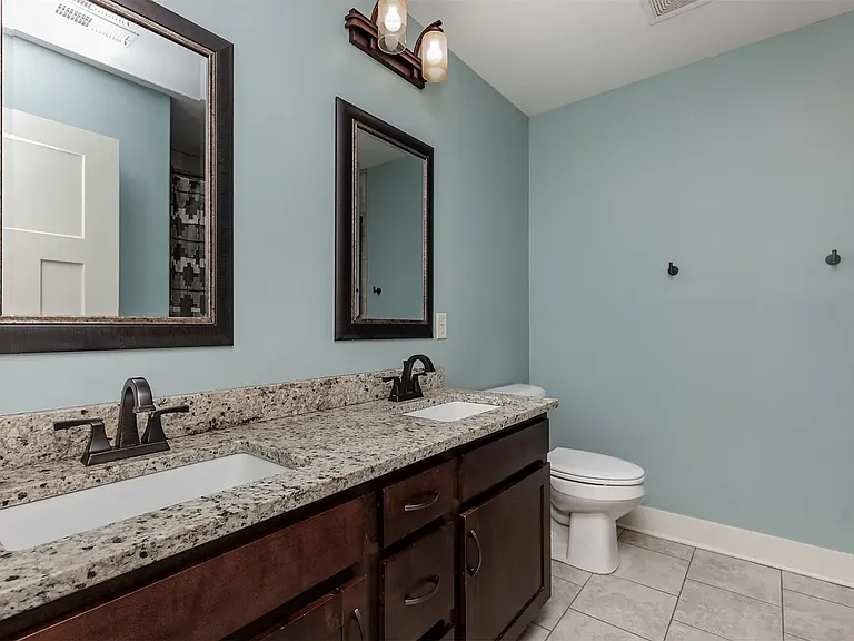 4104 Lakeland Ct — Photo 12