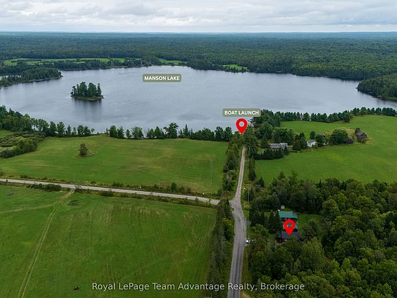 5th image of 419 Balsam Rd