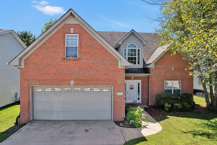 1st image of 2459 Oak Hill Dr