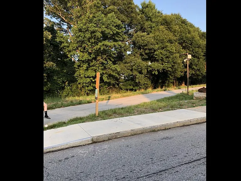 702 Catherine St SW — Photo 15