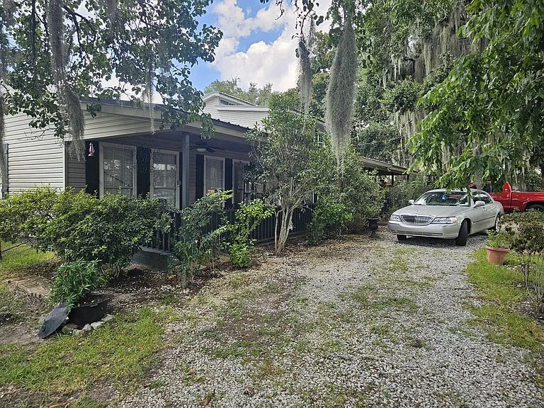 303 Covington St #C — Photo 1