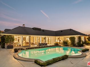 2143 N Hobart Blvd, Los Angeles, CA 90027