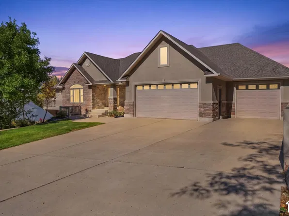 1553 Oakview Dr, Logan, UT 84321