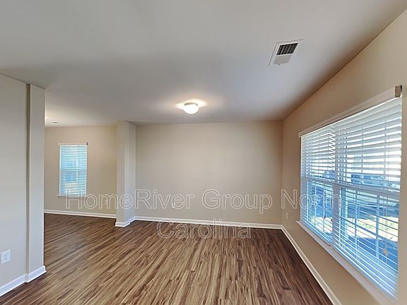 4th image of 1310 Aurora Glen Dr