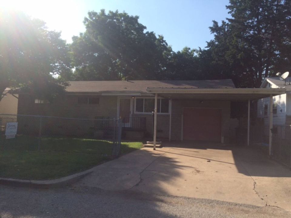 1st image of 1360 N 78th Ave E