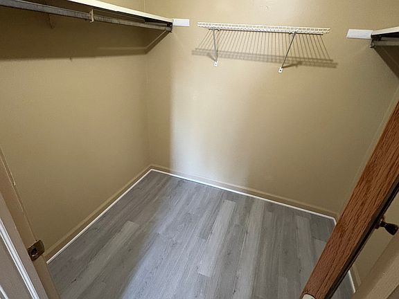 3rd image of 529 Chartiers Ave #A