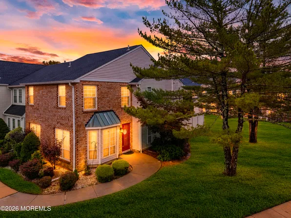 198 Franklin Place, Morganville, NJ 07751