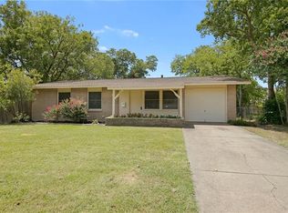 831 Brentwood Ln, Richardson, TX 75080