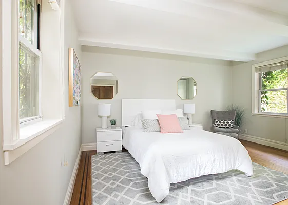 Sold by Compass | media 19