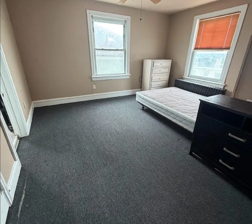 129 S Kingston Ave #8