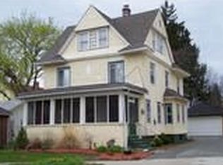 126 Pineywoods Ave, Springfield, MA 01108