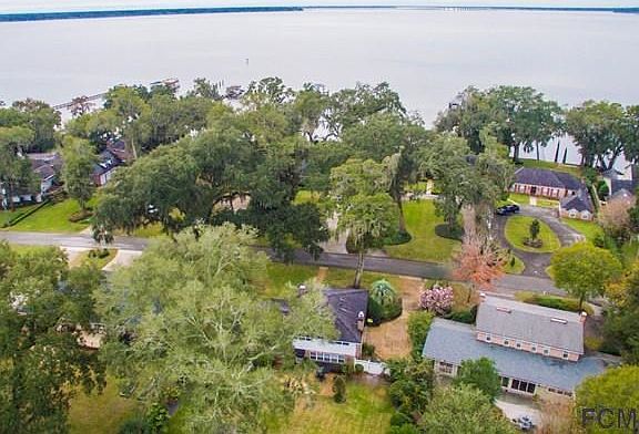 3rd image of 6933 Almours Dr