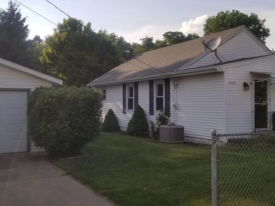 1st image of 8392 W Long Lake Dr