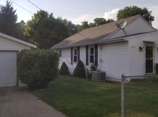 8392 W Long Lake Dr, Kalamazoo, MI 49048