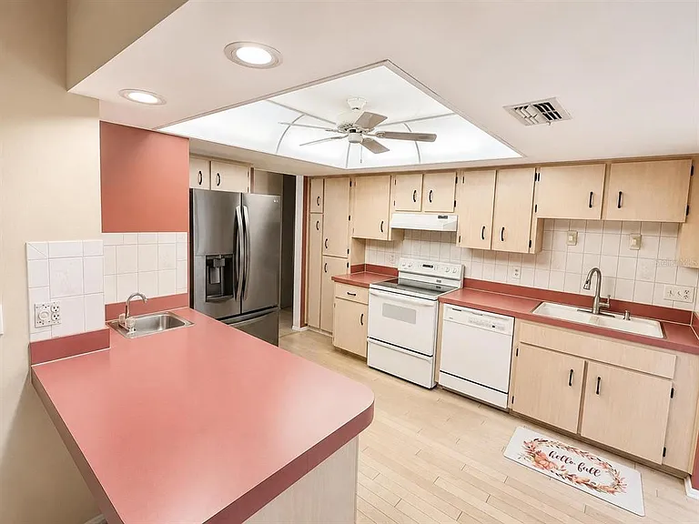 8205 Pagoda Dr — Photo 6