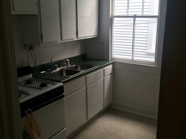 3421-23 Milan St #3421 — Photo 4