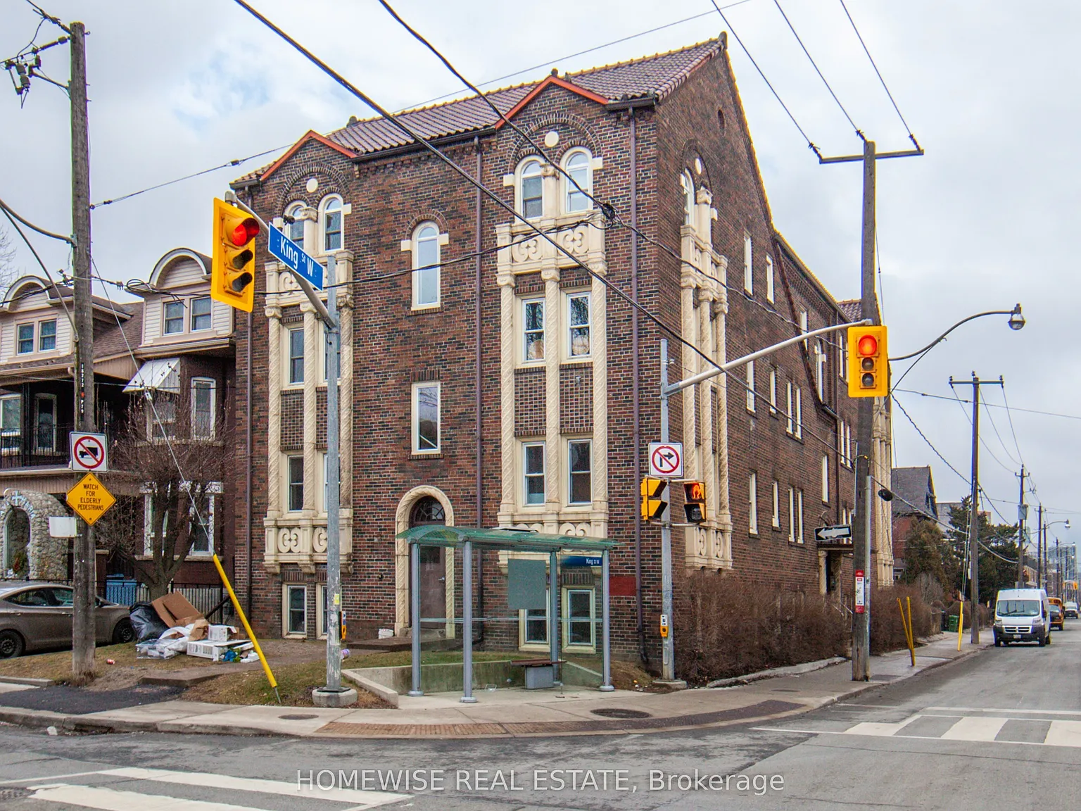 1 bed, $2,345 — Photo 3