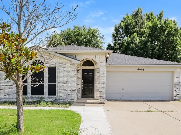 5909 Northfield Dr, Fort Worth, TX 76179