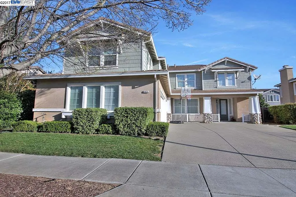 1471 Majestic Ln photo 1