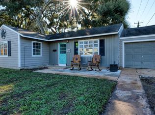 113 Primrose St, Lake Jackson, TX 77566
