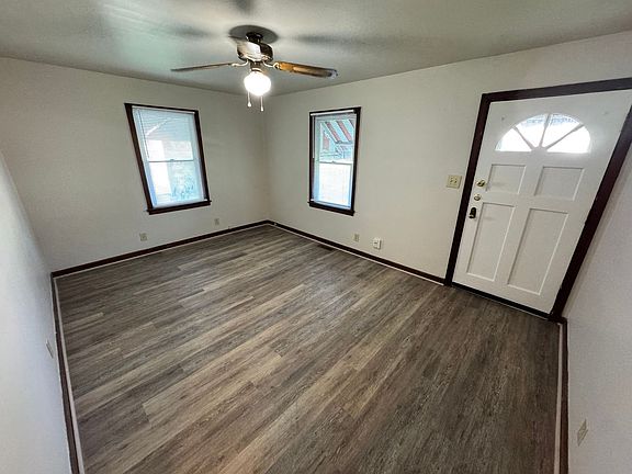 2nd image of 1038 Seelbach Ave
