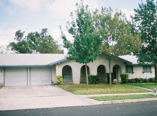 6017 Rue Sophie St, Leon Valley, TX 78238