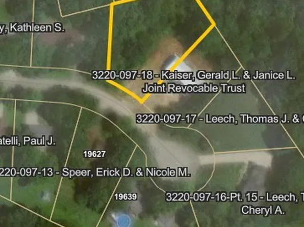 Chad Ln, Meadville, PA 16335
