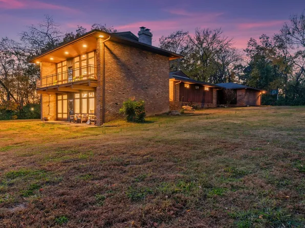 4 Hidden Acres Dr, Lebanon, TN 37087