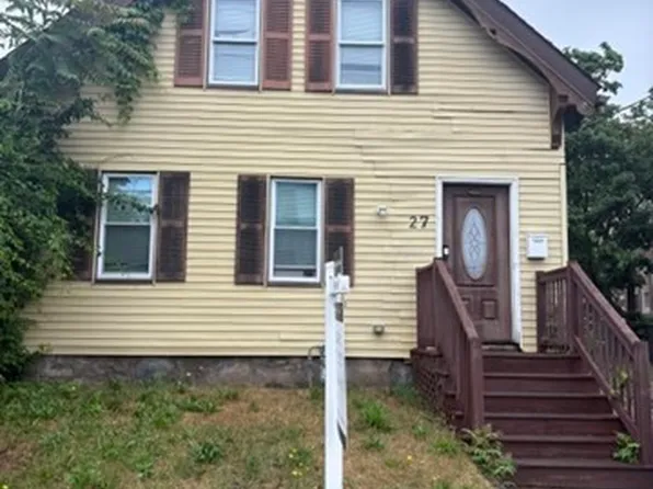 27 Barnum St, Taunton, MA 02780