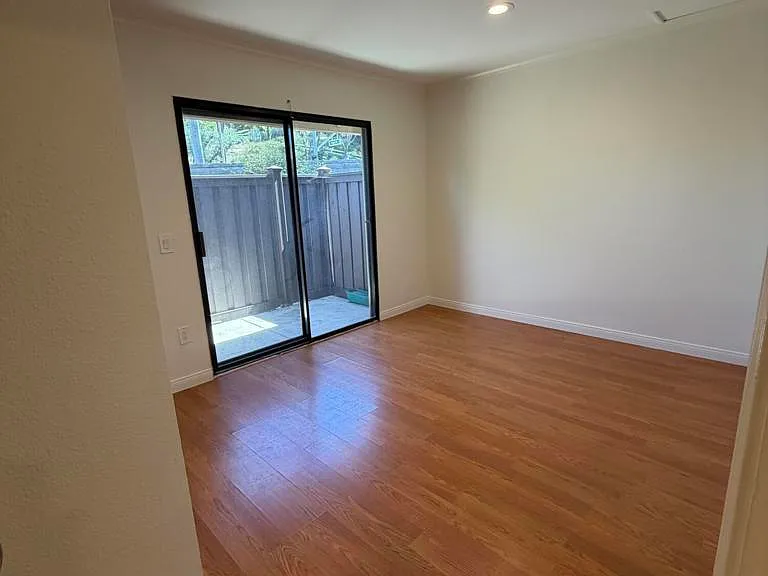 28835 Oakpath Dr — Photo 8