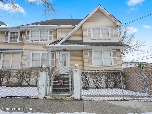 4 Benjamin Pl, Staten Island, NY 10303