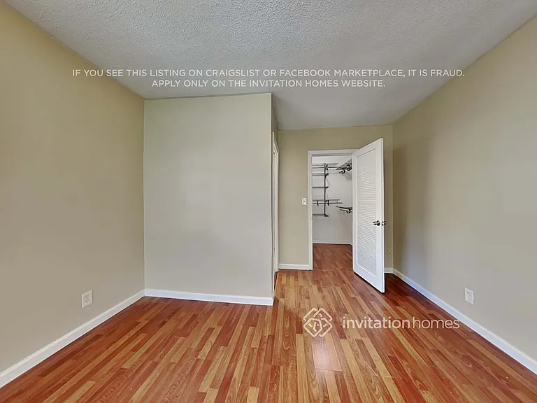 1451 SW 10th St — Photo 9