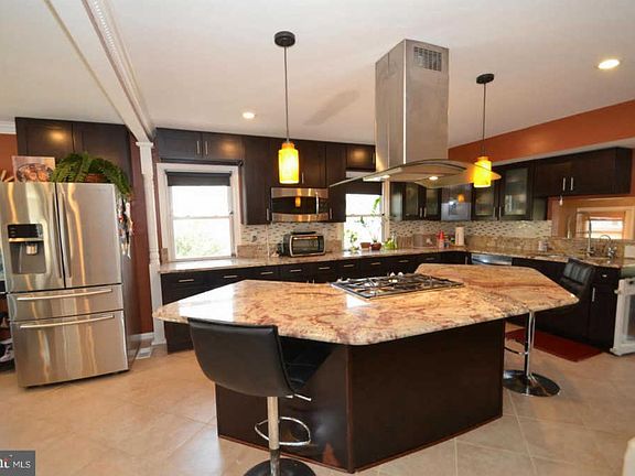 5th image of 7221 Vellex Ln