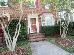2816 Park Pl, Greensboro, NC 27410