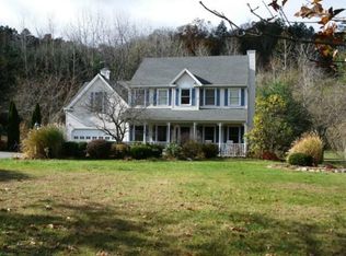 8 Straits Rock Rd, New Milford, CT 06776