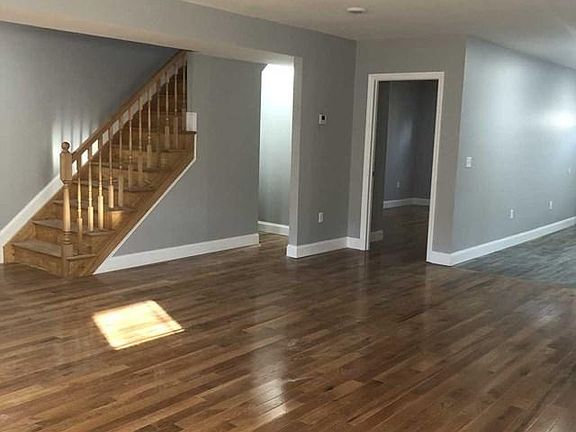 3rd image of 72 Greenwood Ave