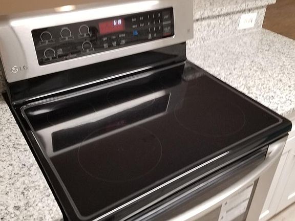4th image of 5619 Greatpine Ln N