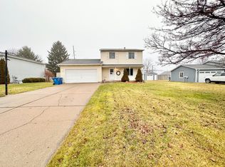 4112 Becker St, Linden, MI 48451