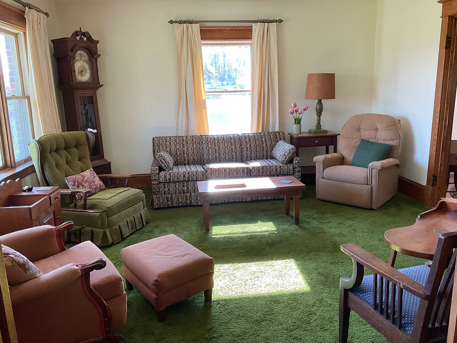 4 bed, 2232 sqft, $2,900 — Photo 4