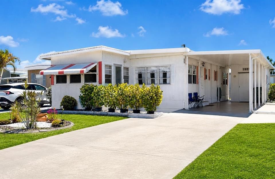 1st image of 553 FLEETWOOD STREET