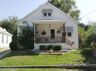 1031 Diamond St, Alton, IL 62002
