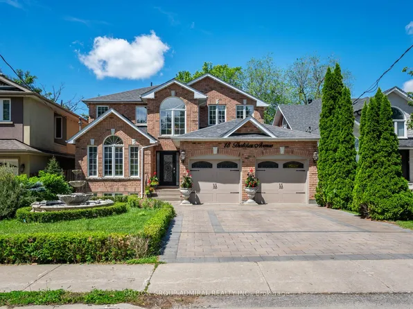 18 Thatcher Ave, Toronto, ON M1M 2M2