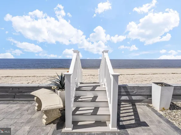 163 N Beach Ave, Cape May Court House, NJ 08210