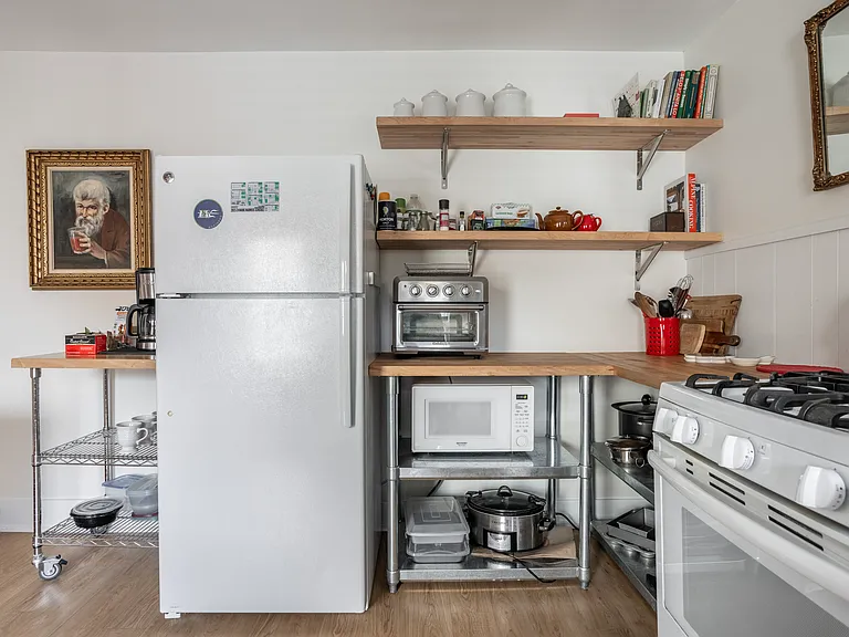 64 Carleton St #2 — Photo 18