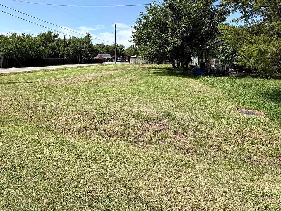 1st image of 302 S New Mexico St